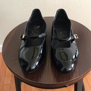 Patent leather Mary Jane flats